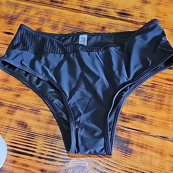 Other - Black bikini bottom